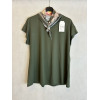 T-SHIRT CON FOULARD