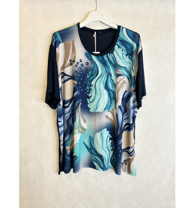 T-SHIRT FANTASIA ASTRATTA