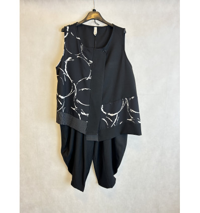 COMPLETO GILET RIGHE/ASTRATTO