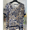 T-SHIRT BLU ROSELLINE CON BALZA SUL FONDO